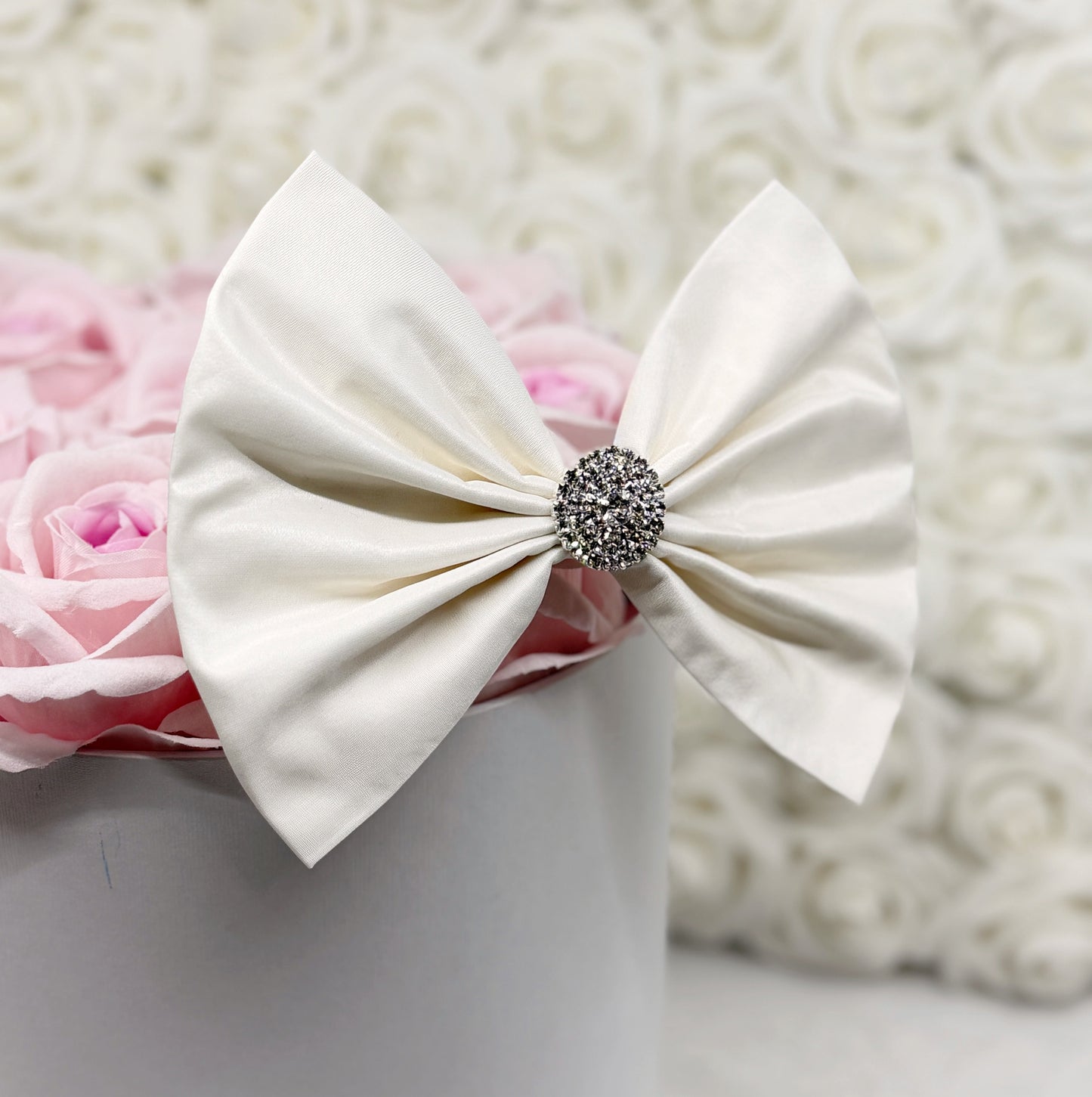 Pearl White Silk Taffeta Bow