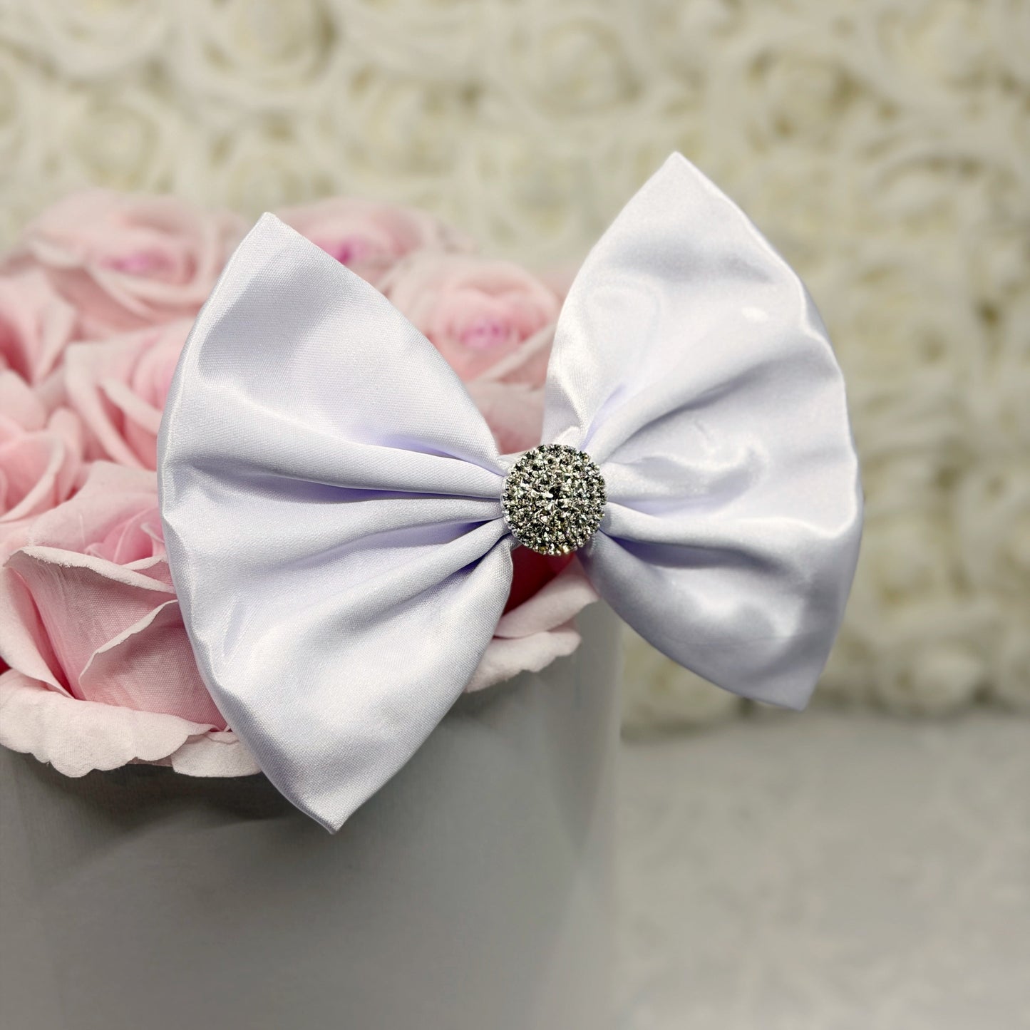 Shiny White Satin Bow (Cool White)